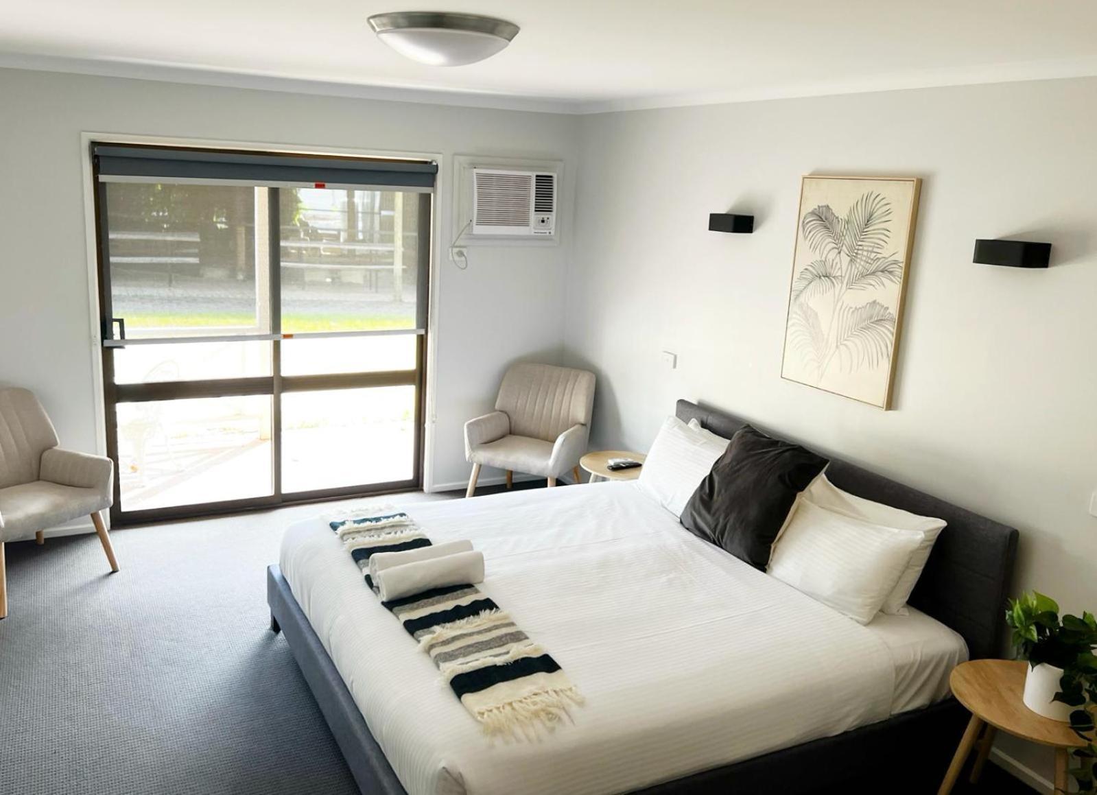 Lake Hume Resort Esterno foto